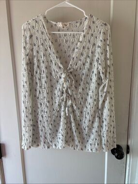 Cream Floral Tie-Front Blouse with Smocked Texture
